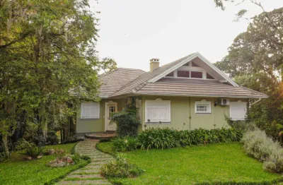Casa 03 dorm. à venda no bairro lagos de gramado com 420 m² de área privativa - 2 vagas de garagem