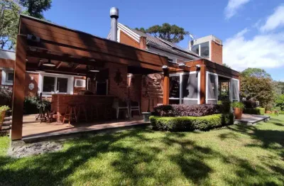 Casa 04 dorm. à venda no bairro golf club com 450 m² de área privativa