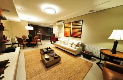 Apartamento 03 dorm. à venda no bairro centro com 162 m² de área privativa - 3 vagas de garagem