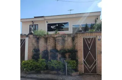 Casa com 5 quartos à venda na Rua Soldado Frederico Antônio Bressan, 30, Vila Yaya, Guarulhos
