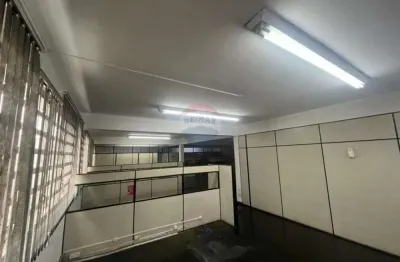 Barracão / Galpão / Depósito à venda na Rua Piratininga, 672, Brás, São Paulo