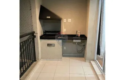 Apartamento com 2 dormitorios e do lado do shopping maia