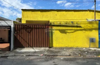 Conforto e praticidade em casa térrea para locação com excelente localização!