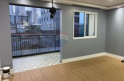 Apro para Locação - 2 Dorms + 1 Suíte em 75m² – Varanda Ampliada, 2 Vagas e Área de Lazer Completa