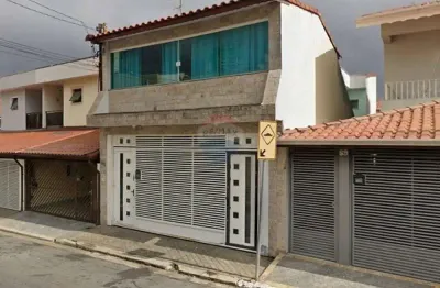 LOCAÇÃO: Salão comercial na Av. André Luiz, próxima a Rua Cachoeira