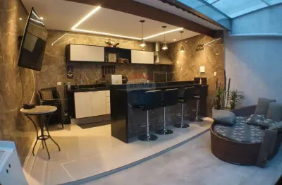 Sobrado no Parque Renato Maia com 3 Dorms, sendo 2 Suítes, Sótão, 3 Vagas e Área Gourmet – R$ 1.010.000,00