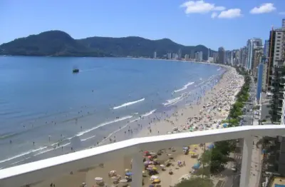 Lindo apartamento a beira mar em balneário camboriú