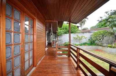 Casa com 2 quartos à venda na Rua Theodoro Makiolka, 82540010, Santa Cândida, Curitiba