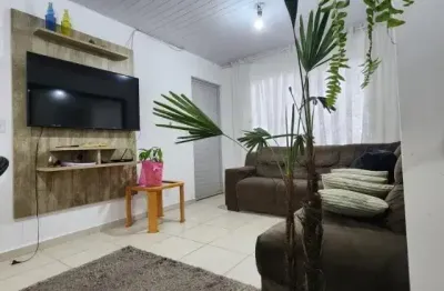 Casa a venda com 2 quartos em condomínio santa candida