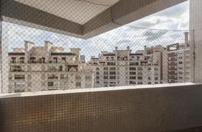 Lindo apartamento na melhor localização do juvevê 3 quartos