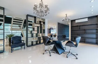 Casa com 4 quartos à venda na Rodovia BR-116, 484, Tarumã, Curitiba