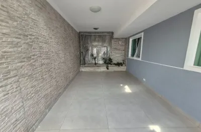 Exclusivo sobrado de fundos com 4 quartos e 3 vagas de garagem