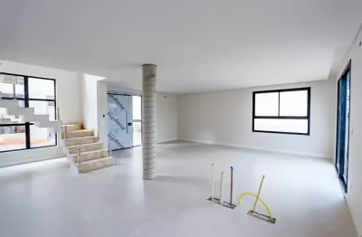 Belíssima casa no mercês sendo 3 suítes e vista deslumbrante