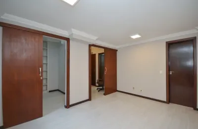 Sala comercial com 2 vagas para carros localização privilegiada