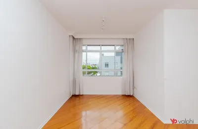 Lindo apartamento no bairro cabral com ahú 3 quartos e 2 vagas