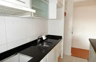 Apartamento de  3 quartos Sendo 1 suíte com  2 vagas semi-mobiliado