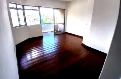 Apartamento para locação na graça, salvador-ba: 2/4 sendo 1 suíte, varanda, garagem, 85m². condomínio completo e segurança 24h.