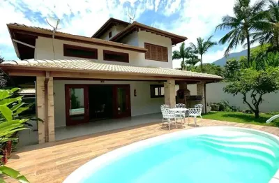 Sobrado Alto Padrão de 235m² com 4 dormitórios no Portal da Olaria em São Sebastião