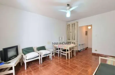 Apartamento em excelente localização a 150 metros da praia das pitangueiras no guarujá!
