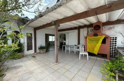 Cobertura com 3 dormitórios à venda, 160 m² por R$ 490.000 - Enseada - Guarujá/SP