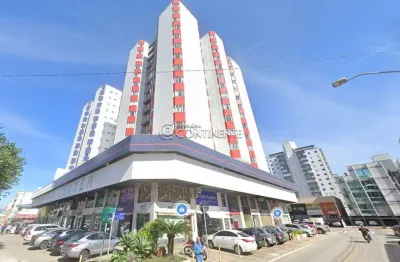Sala comercial com 10 salas à venda na rua emerson ferrari, 28, kobrasol, são josé por r$ 280.000