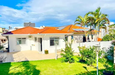 Casa com 5 quartos à venda na rua joaquim fernandez de oliveira, 247, abraão, florianópolis por r$ 1.490.000