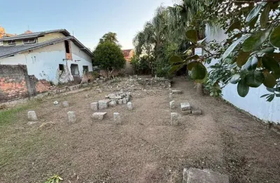 Terreno à venda na Rua Campolino Alves, 572, Abraão, Florianópolis por R$ 800.000