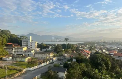 Apartamento com 2 quartos à venda na rua frederico afonso, 5780, ponta de baixo, são josé por r$ 330.000
