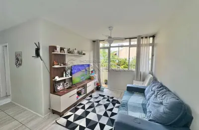 Apartamento com 3 quartos à venda na Rua Jaú Guedes da Fonseca, 135, Coqueiros, Florianópolis por R$ 550.000