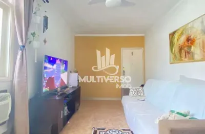 Apartamento de 2 dormitórios com garagem fechada no bairro da aparecida.
