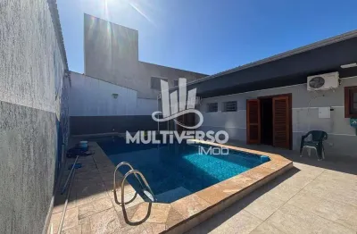 Casa à venda, 3 quartos no bairro canto do forte em praia grande