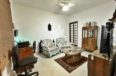 Casa à venda, 2 quartos no bairro guilhermina em praia grande