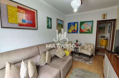 02 dormitórios, 74m²,sala ampla, reformado, ótima localização e possui elevador por r$480.000,00