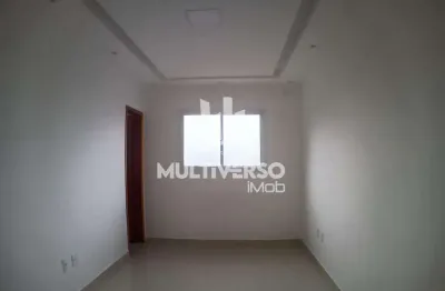 Casa sobreposta alta com 2 dorm - condomínio no bairro sítio do campo