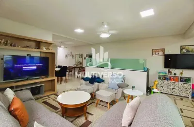 Casa à venda, 3 quartos no bairro ponta da praia em santos