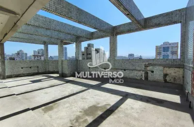 Cobertura 03 dormitórios sendo 2 suítes, alto padrão , boqueirão,350m² de área útil e 507m² de área constuida, 03 vagas de garagem , r$2.400.000,00