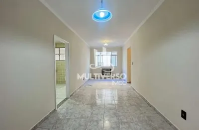 Apartamento 69m² - pompeia - 1 quadra da praia. portaria, elevador e garagem!
