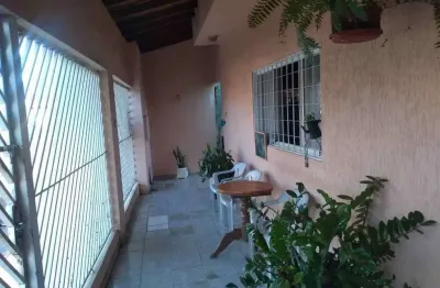 Casa com 3 quartos à venda no Jardim Bela Vista, Bauru 