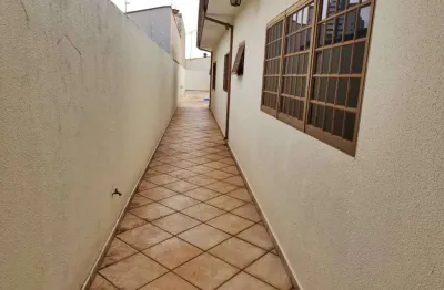 Casa com 3 quartos à venda no Jardim América, Bauru 