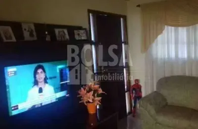 Casa com 3 quartos à venda na Vila Nova Paulista, Bauru 