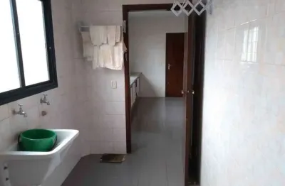 Apartamento com 4 quartos à venda no Centro, Bauru 