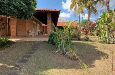 Casa com 4 quartos à venda no Jardim América, Bauru 