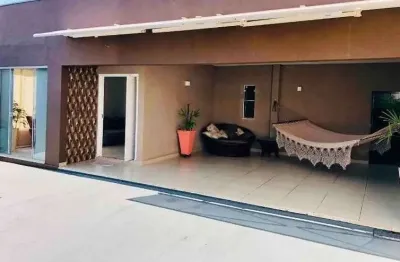 Casa com 3 quartos à venda na Vila Santista, Bauru 