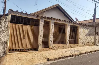 Casa à venda no Jardim Bela Vista, Bauru 