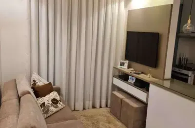 Lindo apartamento com 2 dorm. sendo uma suite , completíssimo em armários, ar condicionado , muito bem localizado