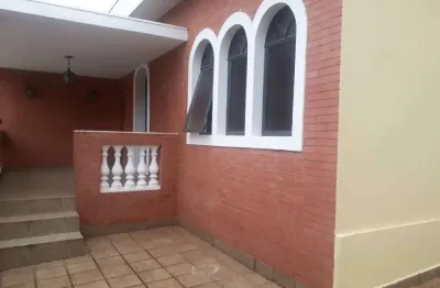 Casa com 4 quartos à venda no Centro, Bauru 