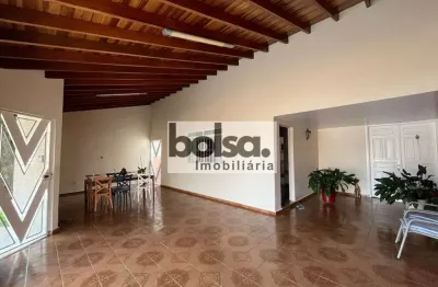 Casa com 3 quartos à venda na Vila Souto, Bauru 