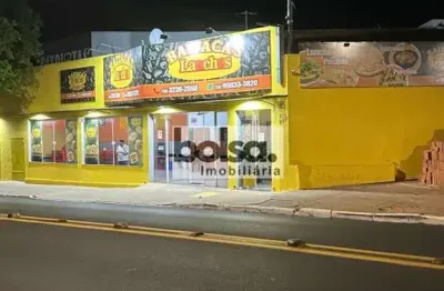 Prédio à venda na Vila Independência, Bauru 