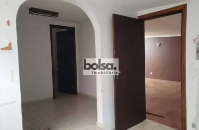 Casa com 4 quartos à venda na Vila Cidade Universitária, Bauru 