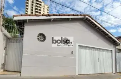 Casa com 3 quartos à venda no Centro, Bauru 